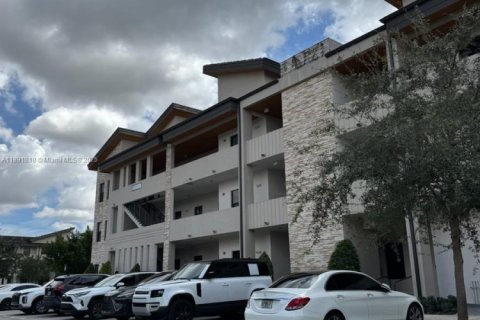 Apartment in Doral, Florida 2 bedrooms, 105.44 sq.m. № 1944140 - photo 1