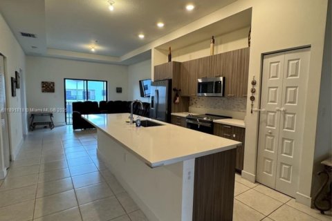 Apartment in Doral, Florida 2 bedrooms, 105.44 sq.m. № 1944140 - photo 2