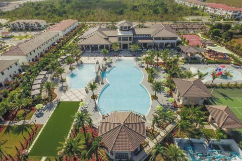 Apartment in Doral, Florida 2 bedrooms, 105.44 sq.m. № 1944140 - photo 19