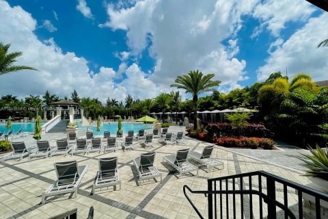 Apartment in Doral, Florida 2 bedrooms, 105.44 sq.m. № 1944140 - photo 15