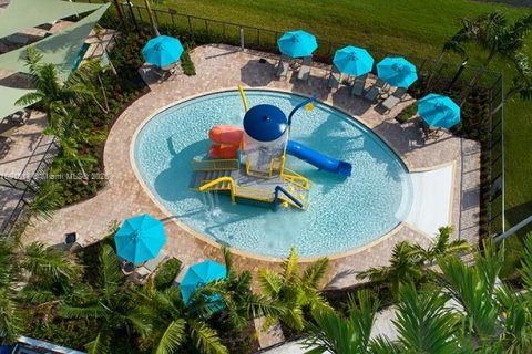 Apartment in Doral, Florida 2 bedrooms, 105.44 sq.m. № 1944140 - photo 14