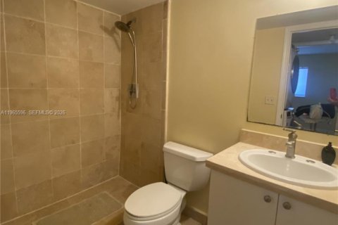 Copropriété à vendre à Pompano Beach, Floride: 2 chambres, 85.19 m2 № 2081224 - photo 24