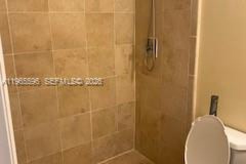 Copropriété à vendre à Pompano Beach, Floride: 2 chambres, 85.19 m2 № 2081224 - photo 17