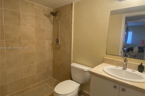 Copropriété à vendre à Pompano Beach, Floride: 2 chambres, 85.19 m2 № 2081224 - photo 21