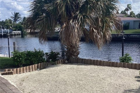 Copropriété à vendre à Pompano Beach, Floride: 2 chambres, 85.19 m2 № 2081224 - photo 6