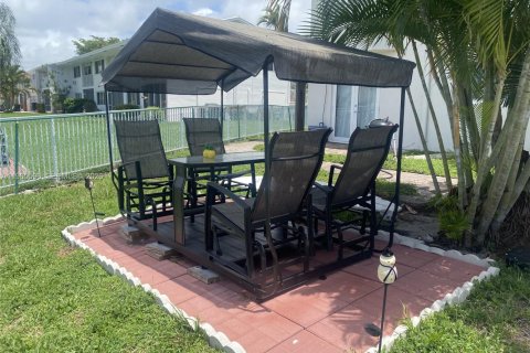 Copropriété à vendre à Pompano Beach, Floride: 2 chambres, 85.19 m2 № 2081224 - photo 26