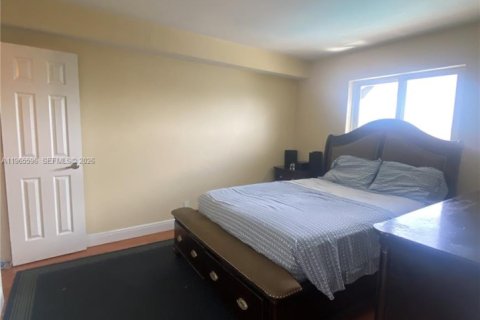 Copropriété à vendre à Pompano Beach, Floride: 2 chambres, 85.19 m2 № 2081224 - photo 14