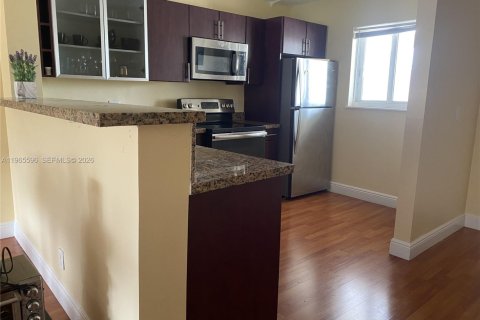 Copropriété à vendre à Pompano Beach, Floride: 2 chambres, 85.19 m2 № 2081224 - photo 10