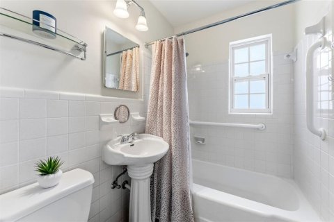 Купить виллу или дом в Тампа, Флорида 3 комнаты, 188.13м2, № 2149315 - фото 15