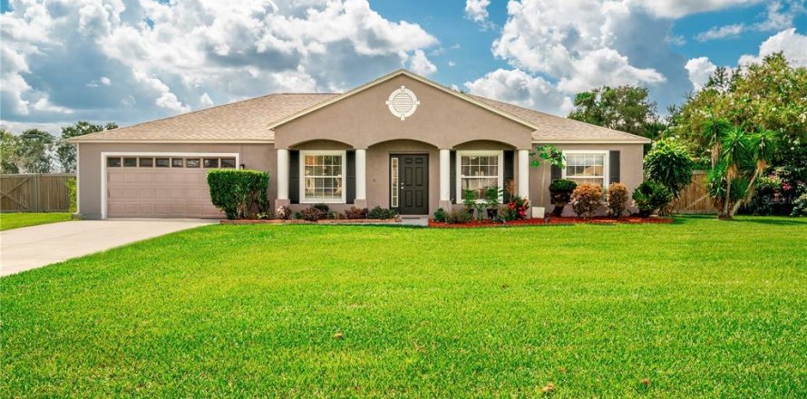 House in Plant City, Florida 3 bedrooms, 188.96 sq.m. № 1894762