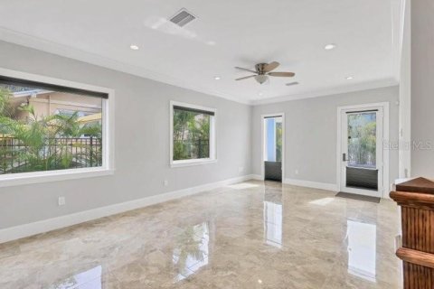 House in Sarasota, Florida 4 bedrooms, 263.47 sq.m. № 1618853 - photo 7