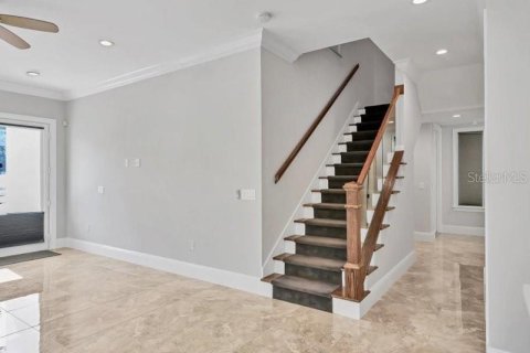 House in Sarasota, Florida 4 bedrooms, 263.47 sq.m. № 1618853 - photo 14