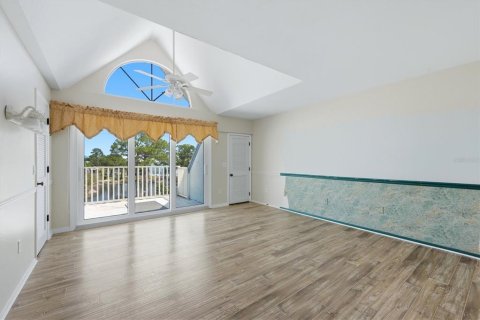 Townhouse in Englewood, Florida 3 bedrooms, 140.84 sq.m. № 2196278 - photo 27