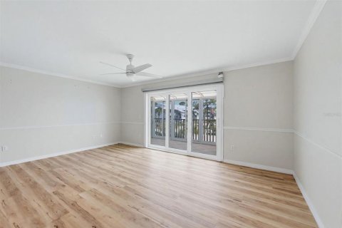 Townhouse in Englewood, Florida 3 bedrooms, 140.84 sq.m. № 2196278 - photo 19