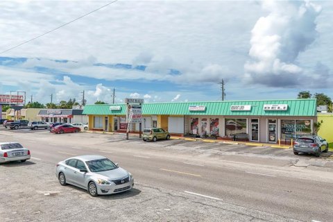 Commercial property in Port Charlotte, Florida 731.14 sq.m. № 2204594 - photo 9