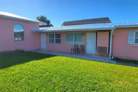Apartment in St. Lucie, Florida 2 bedrooms, 92.9 sq.m. № 2153669