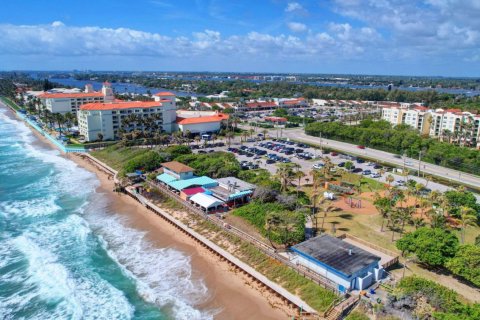 Condominio en venta en South Palm Beach, Florida, 1 dormitorio, 52.95 m2 № 1116741 - foto 1