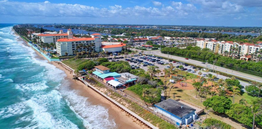 Condominio en South Palm Beach, Florida, 1 dormitorio № 1116741