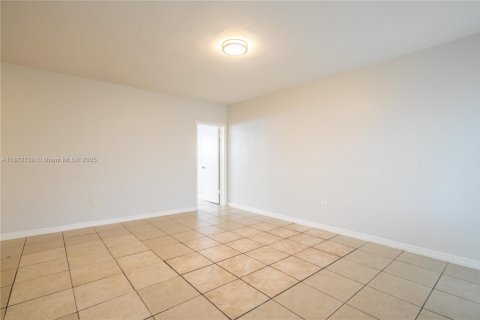 Appartement à louer à Miami Beach, Floride: 1 chambre, 60.39 m2 № 1920284 - photo 5