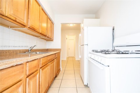 Appartement à louer à Miami Beach, Floride: 1 chambre, 60.39 m2 № 1920284 - photo 9