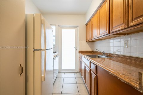 Appartement à louer à Miami Beach, Floride: 1 chambre, 60.39 m2 № 1920284 - photo 8