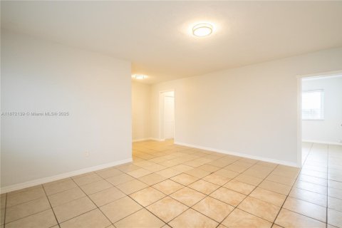 Appartement à louer à Miami Beach, Floride: 1 chambre, 60.39 m2 № 1920284 - photo 4