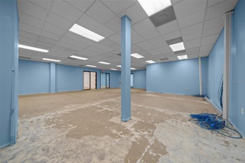 Propiedad comercial en alquiler en Saint Petersburg, Florida, 510.96 m2 № 1657317 - foto 29
