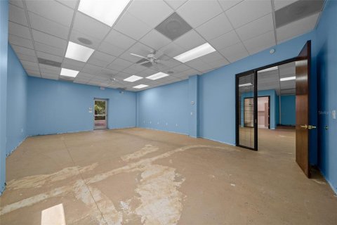 Propiedad comercial en alquiler en Saint Petersburg, Florida, 510.96 m2 № 1657317 - foto 25