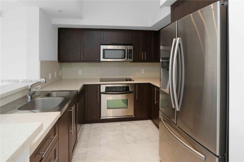 Condominio en venta en Coral Gables, Florida, 2 dormitorios, 104.61 m2 № 1992355 - foto 10