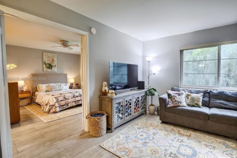 Купить кондоминиум в Уилтон-Мэнорс, Флорида 1 спальня, 69.68м2, № 1997447 - фото 8