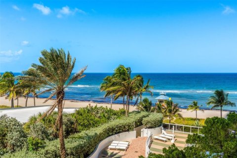 Купить кондоминиум в Санни-Айлс-Бич, Флорида 2 спальни, 152.64м2, № 2053524 - фото 4