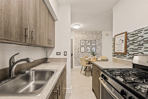 Copropriété à louer à Miami Beach, Floride: 37.16 m2 № 2407885 - photo 14