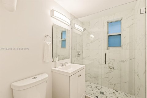 Copropriété à louer à Miami Beach, Floride: 37.16 m2 № 2407885 - photo 15