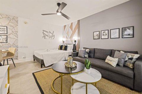 Copropriété à louer à Miami Beach, Floride: 37.16 m2 № 2407885 - photo 7