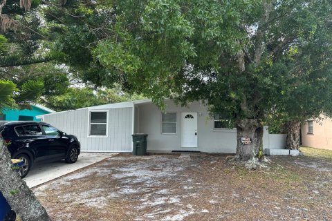 Villa ou maison à St. Lucie, Floride 3 chambres, 93.65 m2 № 2147108