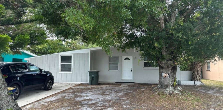 Villa ou maison à St. Lucie, Floride 3 chambres, 93.65 m2 № 2147108