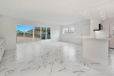 Copropriété à vendre à Naples, Floride: 2 chambres, 133.13 m2 № 2297146 - photo 9
