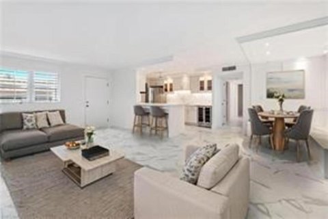 Copropriété à vendre à Naples, Floride: 2 chambres, 133.13 m2 № 2297146 - photo 16
