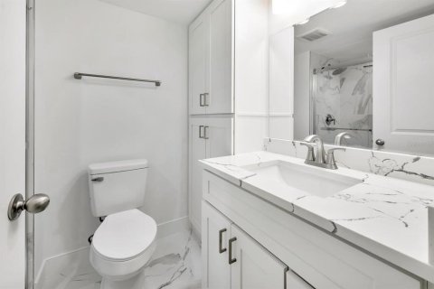 Copropriété à vendre à Naples, Floride: 2 chambres, 133.13 m2 № 2297146 - photo 22