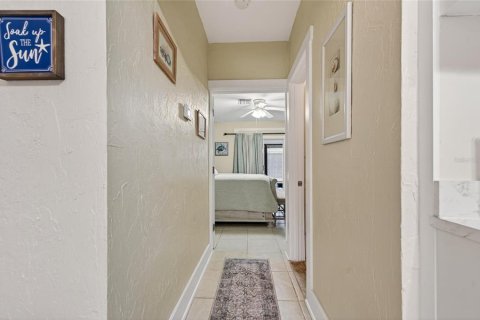 Condo in Venice, Florida, 1 bedroom № 2226589 - photo 12