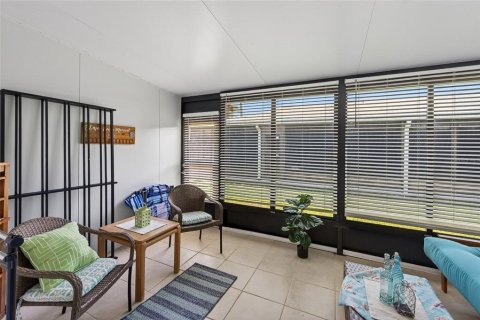 Condo in Venice, Florida, 1 bedroom № 2226589 - photo 22