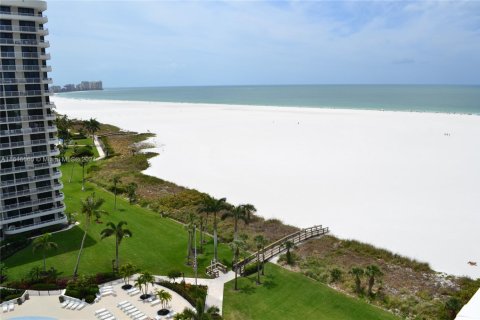 Condo in Marco Island, Florida, 2 bedrooms  № 1240548 - photo 20