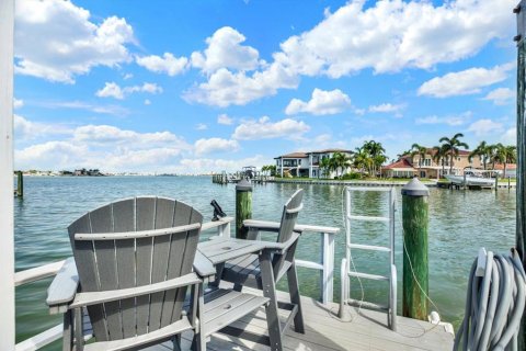 Casa en venta en Saint Petersburg, Florida, 2 dormitorios, 153.29 m2 № 2215817 - foto 26