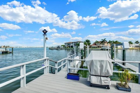 Casa en venta en Saint Petersburg, Florida, 2 dormitorios, 153.29 m2 № 2215817 - foto 25
