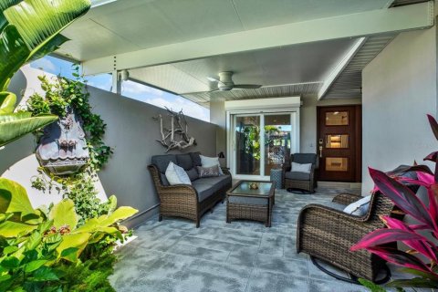Casa en venta en Saint Petersburg, Florida, 2 dormitorios, 153.29 m2 № 2215817 - foto 3