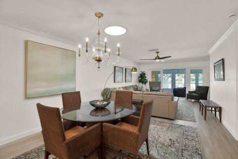 Casa en venta en Saint Petersburg, Florida, 2 dormitorios, 153.29 m2 № 2215817 - foto 11