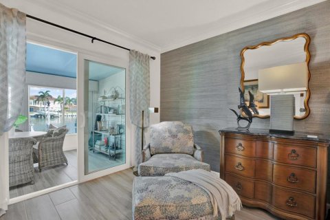 Casa en venta en Saint Petersburg, Florida, 2 dormitorios, 153.29 m2 № 2215817 - foto 18