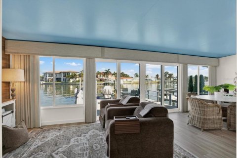 Casa en venta en Saint Petersburg, Florida, 2 dormitorios, 153.29 m2 № 2215817 - foto 6