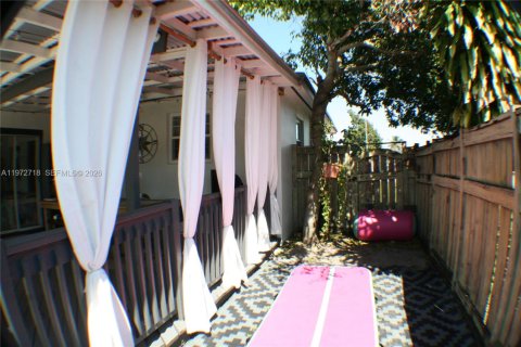 Купить виллу или дом в Холливуд, Флорида 4 спальни, 155.52м2, № 2033045 - фото 21