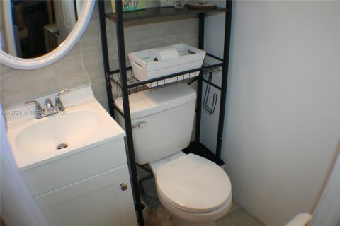 Купить виллу или дом в Холливуд, Флорида 4 спальни, 155.52м2, № 2033045 - фото 25